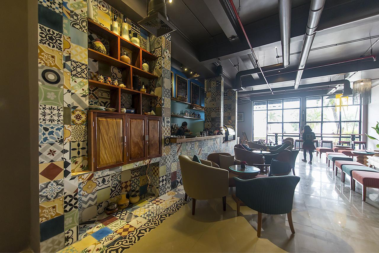 Geminai Hotel & Cafe Донг Хой Екстериор снимка