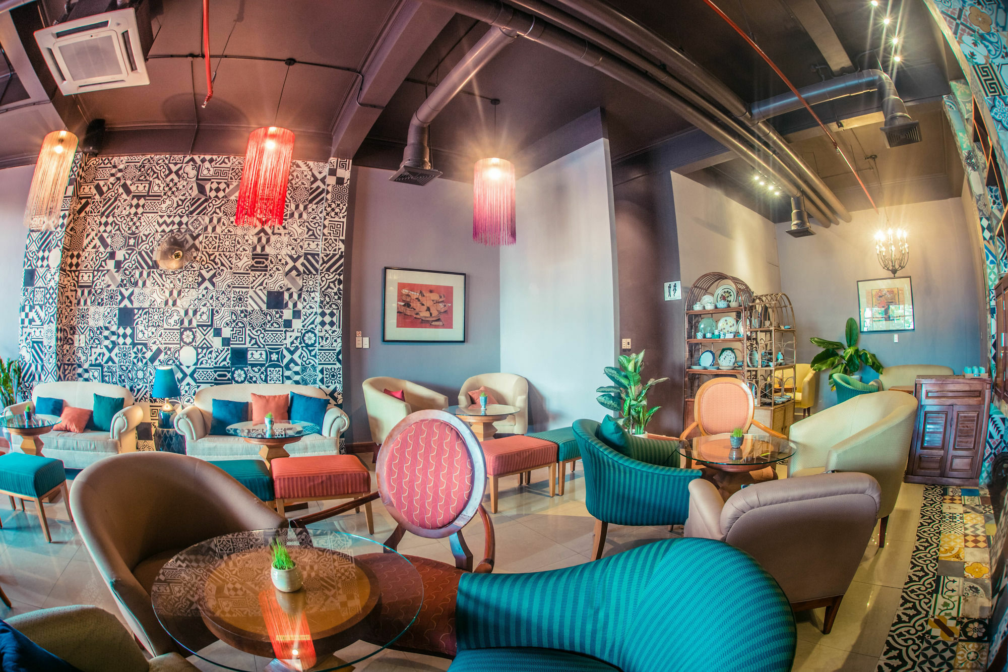 Geminai Hotel & Cafe Донг Хой Екстериор снимка