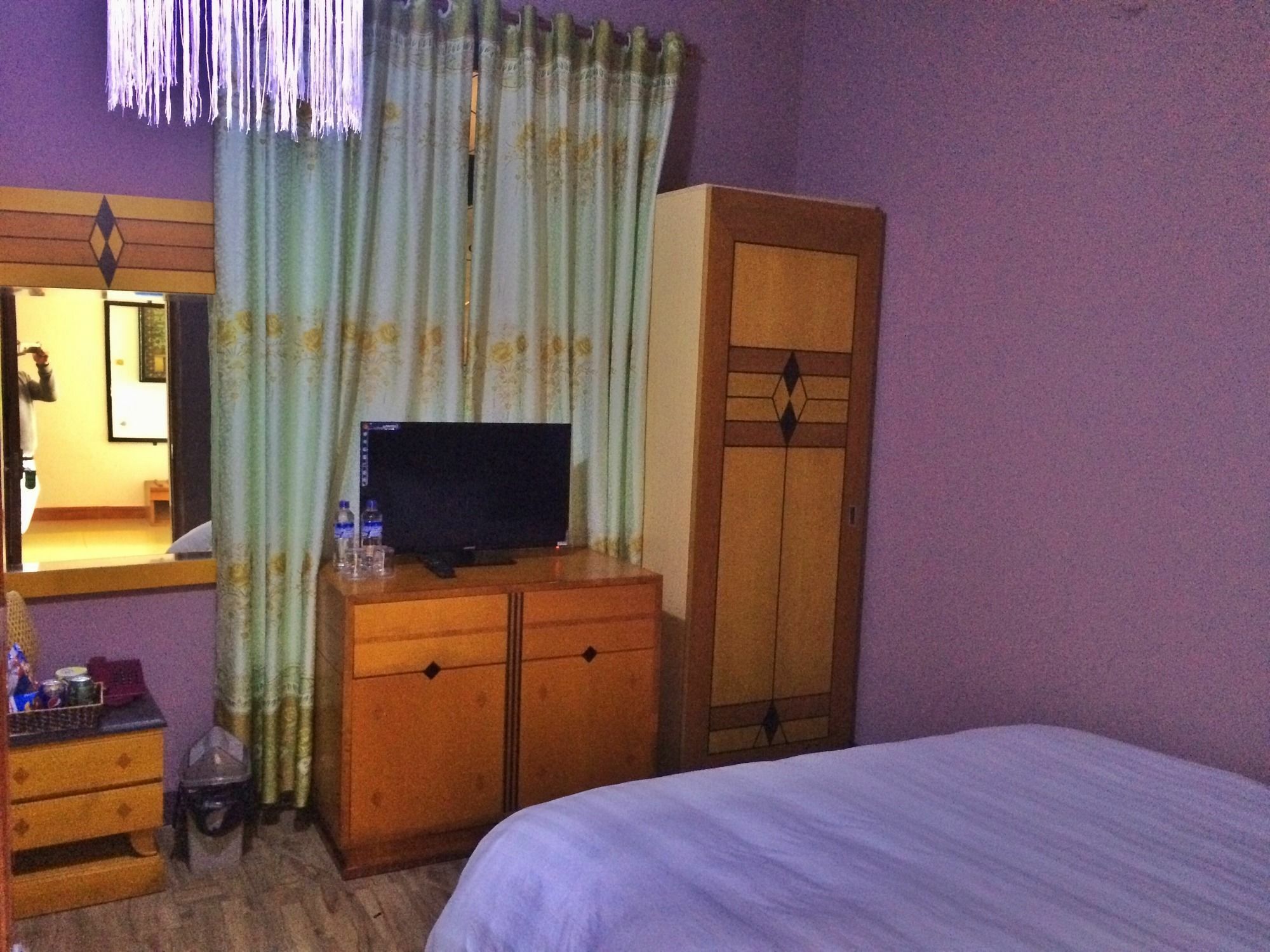 Geminai Hotel & Cafe Донг Хой Екстериор снимка